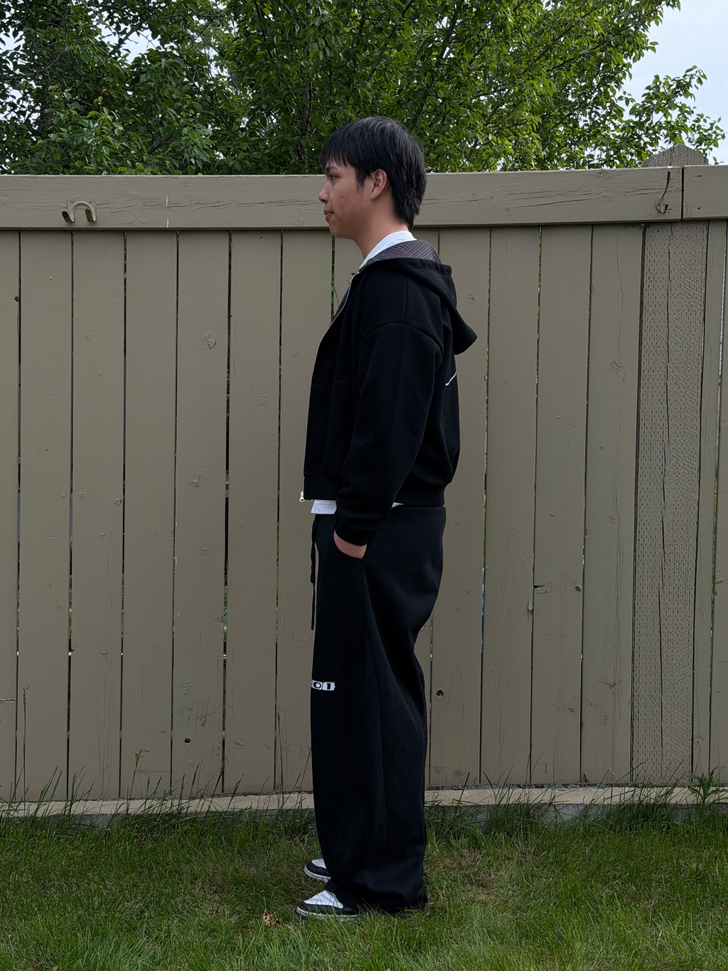 PLAID ZIP-UP